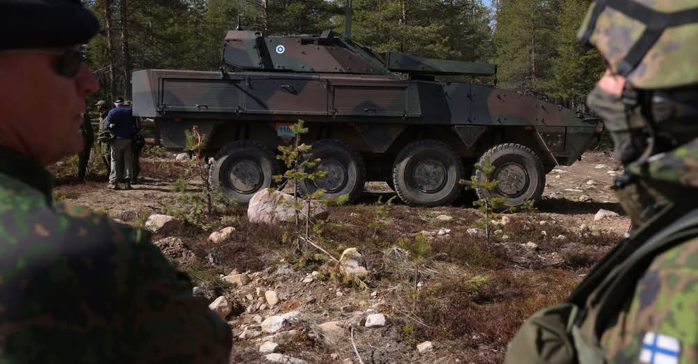 Хеликоптери нов палатков лагер и малко по на север стратегически