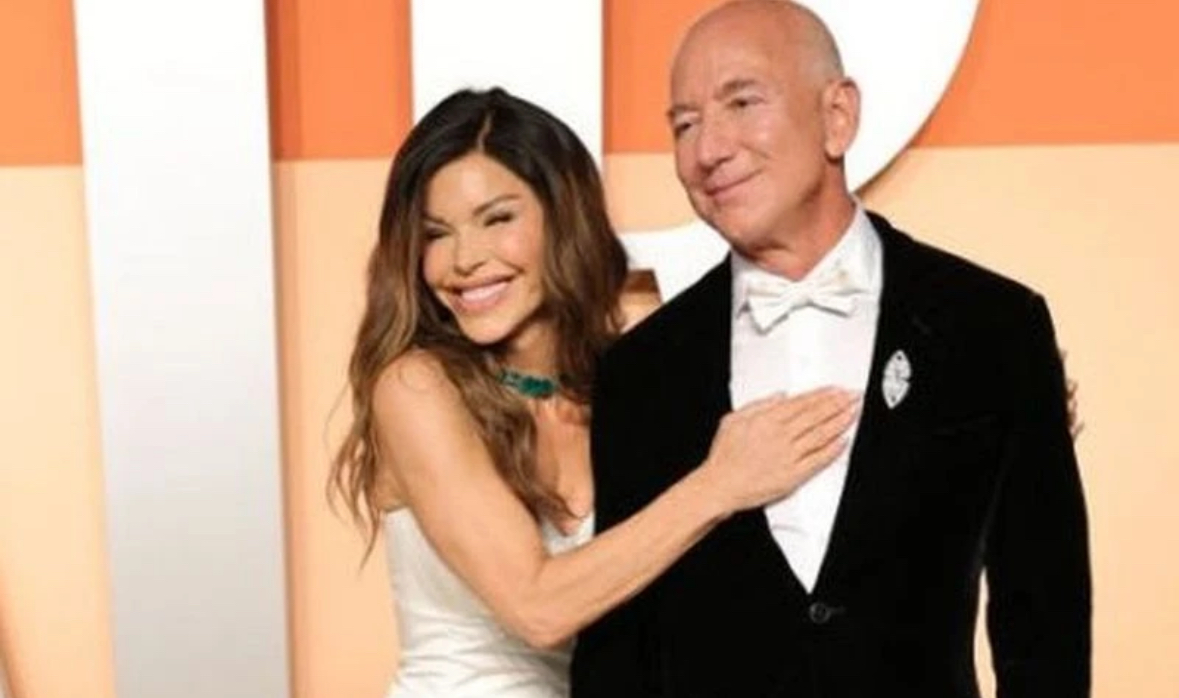 Светът говори за сватбата на милиардера и основател на Amazon