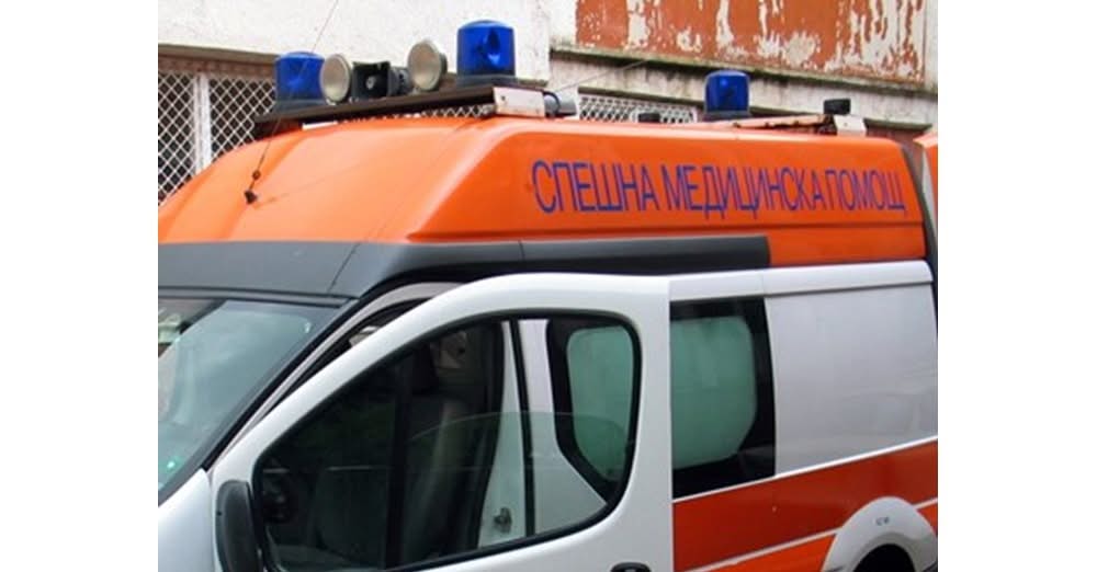 Полицията разследва мистериозния случай с грък със завързани за волана