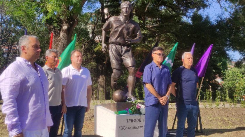 Железният защитник и легенда от САЩ ’94 Трифон Иванов беше