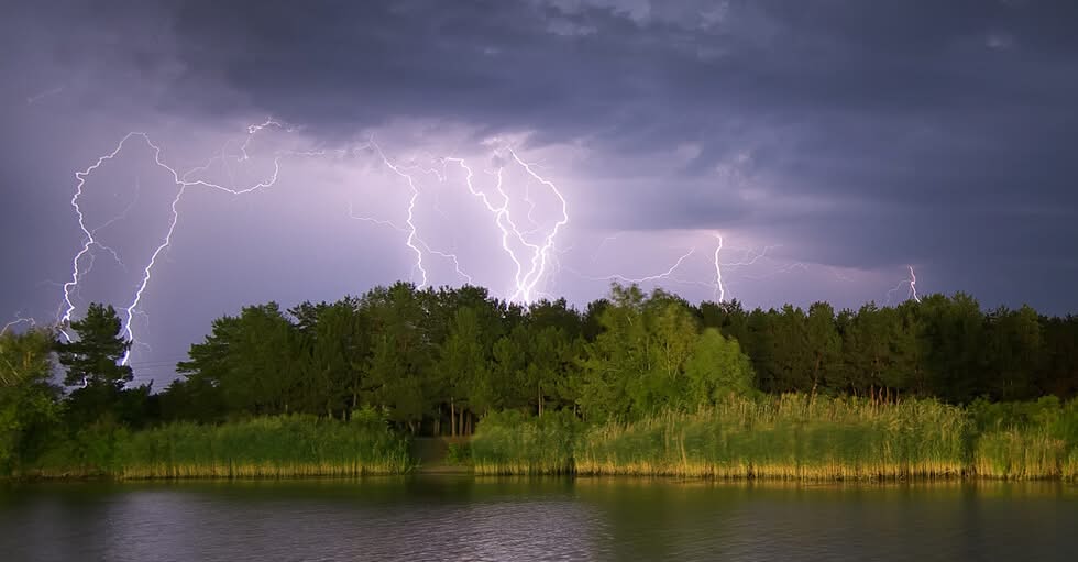 През почивните дни ще регистрираме вероятно най високите температури за годината