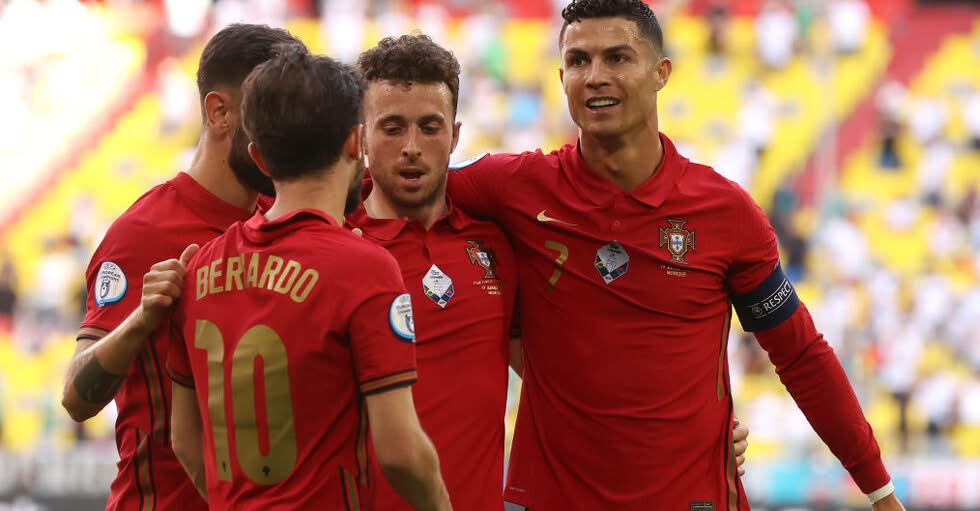 Има неща в живота които нямат смисъл С тези думи майката