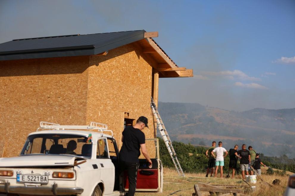 Днес около 15 30 ч в село Марулево област Благоевград избухна