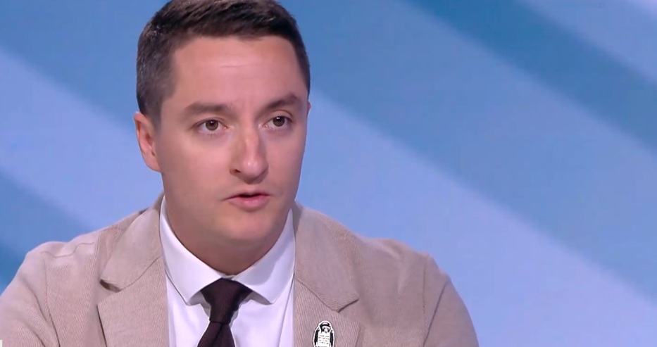 Още след изборите които се проведоха след така наречената сглобка