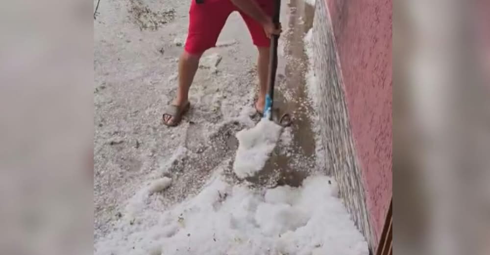 Силният вятър и падналите валежи са нанесли поражения в общините