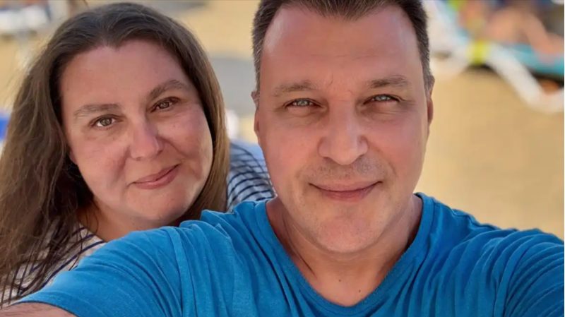 Водещият на Новините на NOVA Христо Калоферов за първи път официално показа