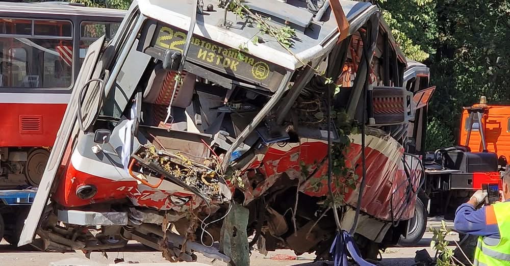 Сутринта получихме сигнал че има дерайлировка дойдохме на място и