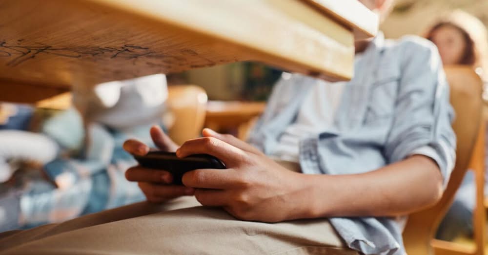 Българските учители не желаят да се превръщат в пазачи на