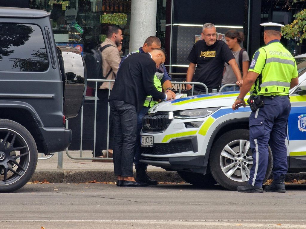 Катаджии глобиха Бербатов в центъра на столицата Наш репортер се