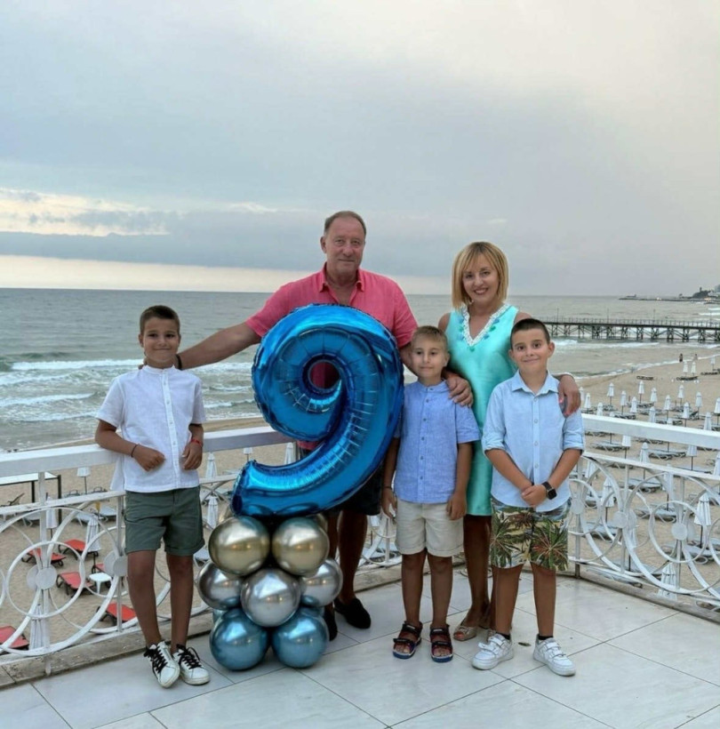 Деветия си рожден ден отпразнуваха доведените внуци близнаци на Мая Манолова