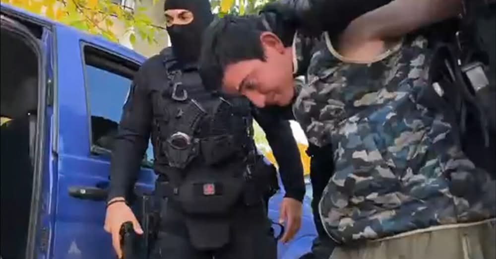 25 годишният Фахри Мустафа убил майка си леля си и 13 годишната