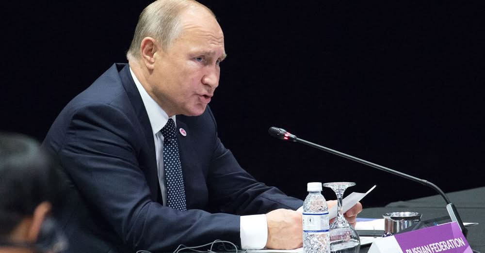 Президентът Владимир Путин призова в четвъртък младите хора в Русия