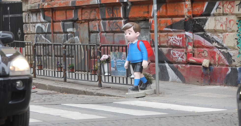 Глобиха с 50 лв студента Андрей Димитров който постави фигури