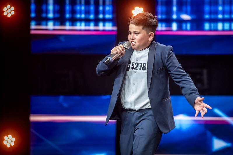 Невероятен сладур омая журито на България търси талант с певческите