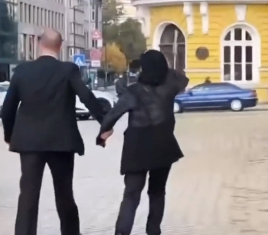 Огромен скандал гърми след сутрешната изява на президента Румен Радев