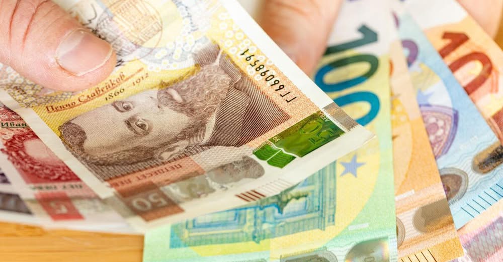 Минималната работна заплата МРЗ ще бъде 605 евро вместо 620