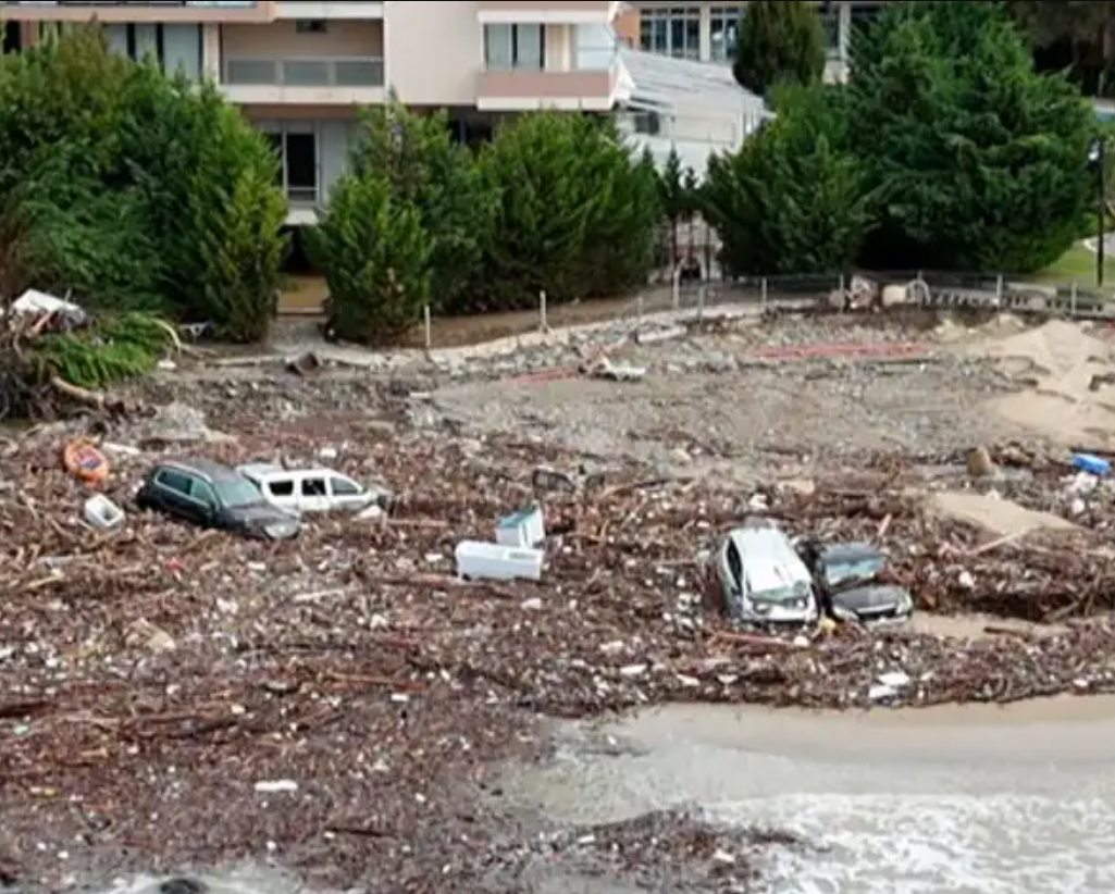 Значителни валежи се очакват през следващото денонощие в Бургаско и