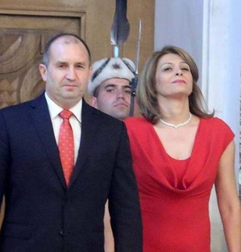 Президентската двойка Румен и Десислава Радеви в момента е в