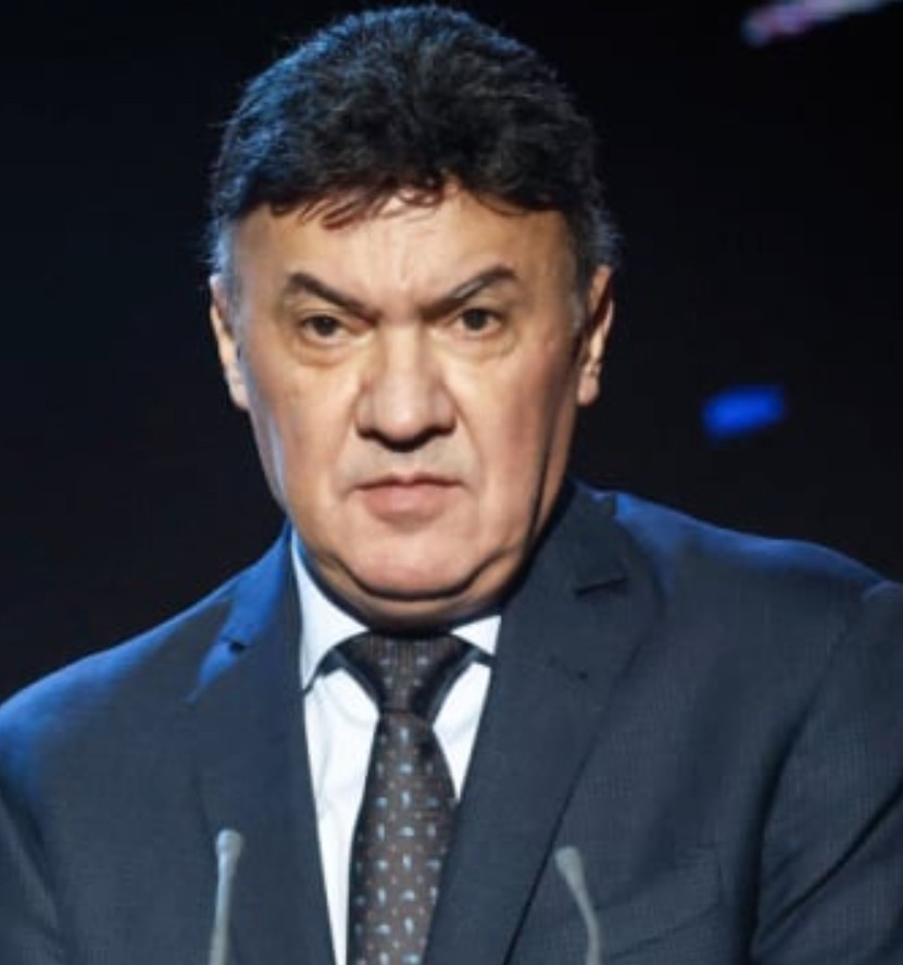 Бившият президент на Българския футболен съюз Борислав Михайлов остава под