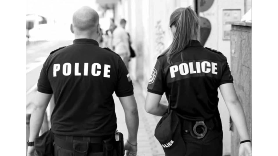 Униформените ли са лошите в страшния филм Протестите са резонни