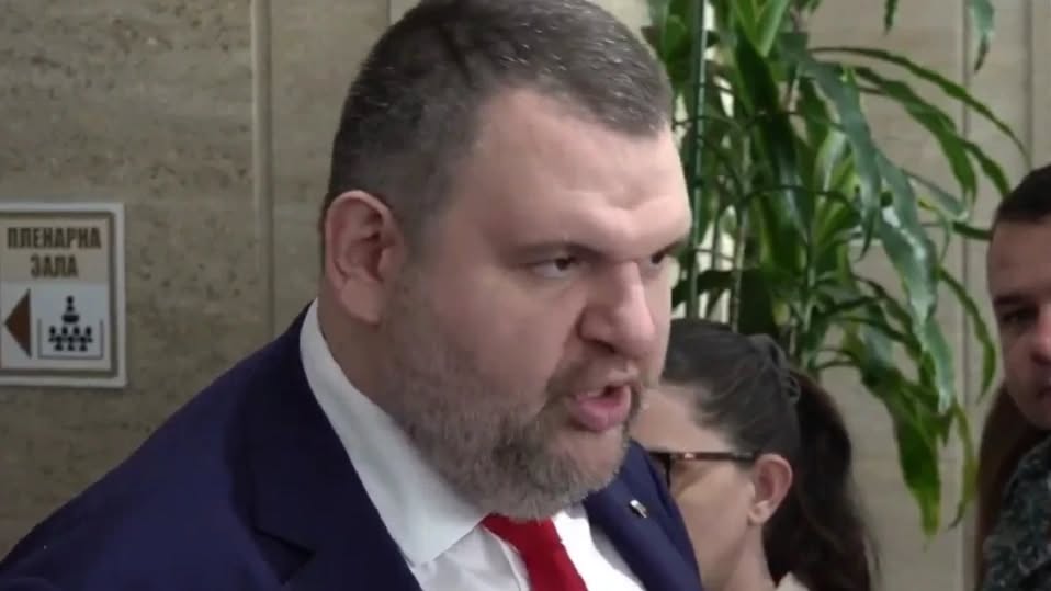 КЕВР да спре поскъпването на водата от 1 януари в