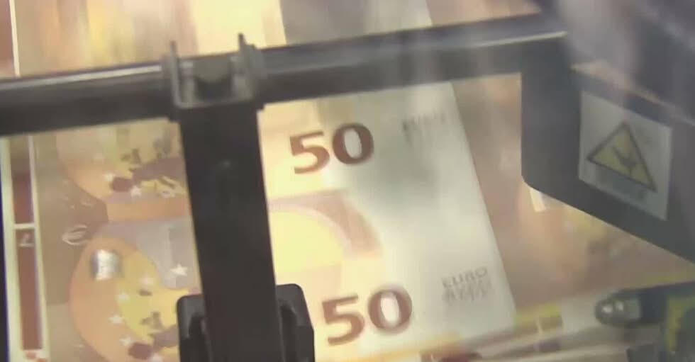 Подготовката и пазаруването за Коледа – за последно в лева