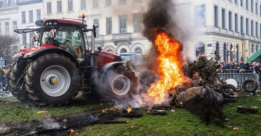 Недоволството на земеделските производители срещу планираната търговска сделка между Европейския