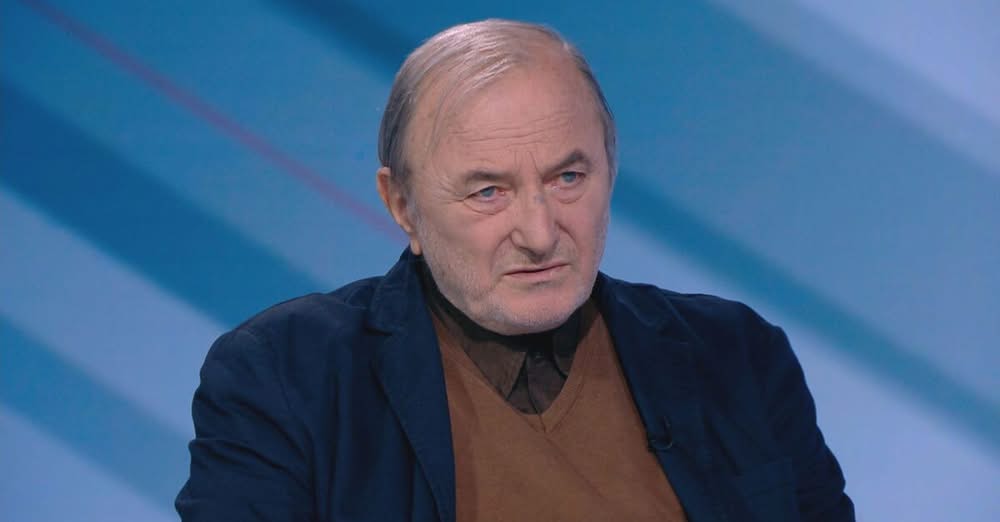 Натрупаното напрежение предизвика тези големи протести Освен това има идеалната