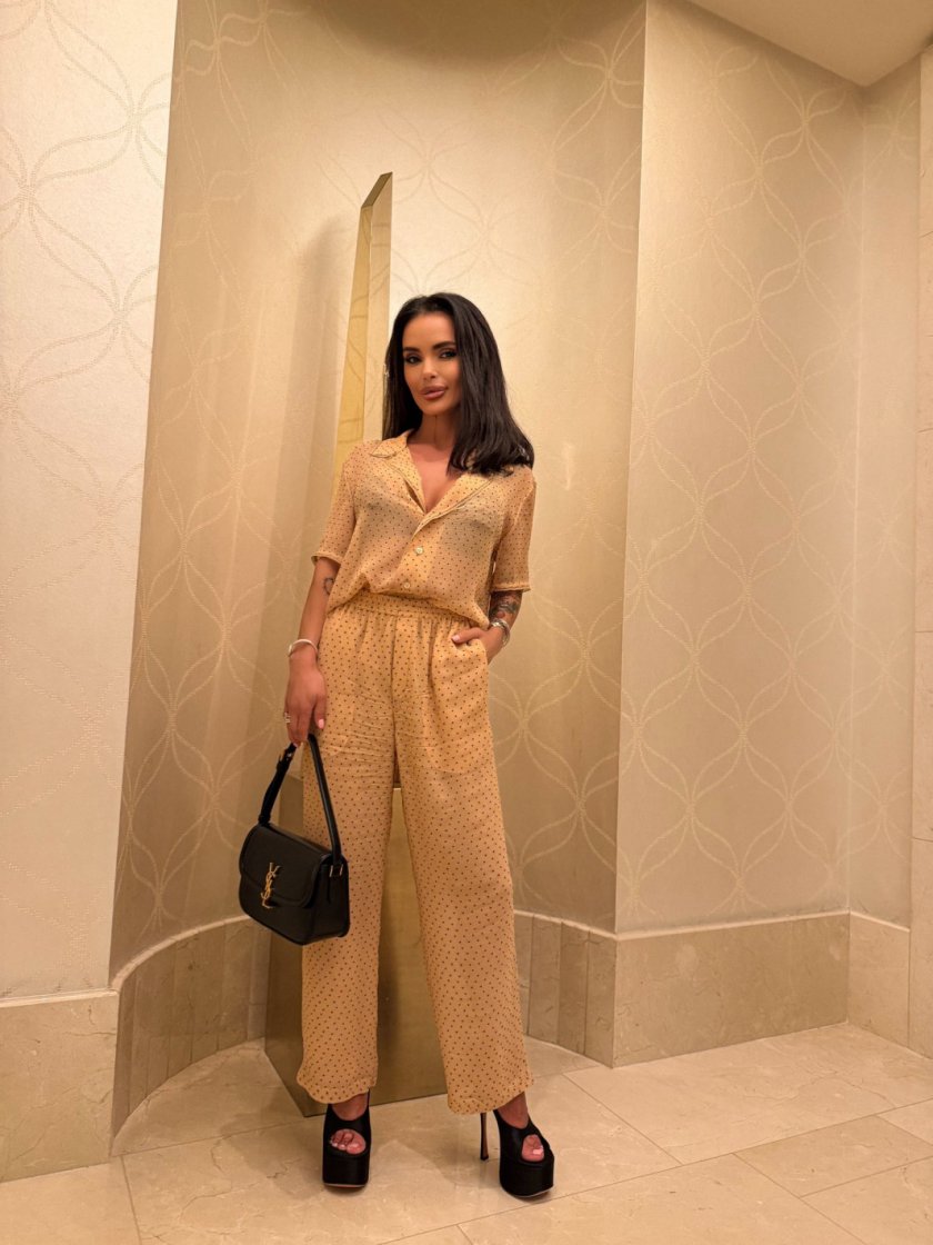 Мара Отварачката съвсем превъртя или поне превъртя фотошопа и стана