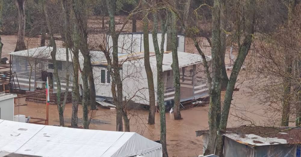 Наводнения по Южното Черноморие заради интензивни валежи  В района на