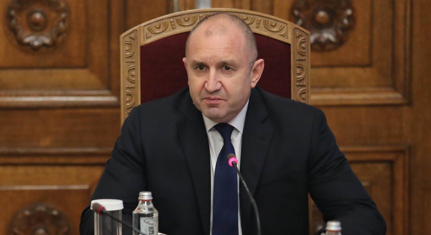Президентът Румен Радев с извънредно изявление към нацията Снощи Радев