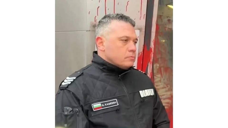 Старши полицай Георги Каменов е името на убития на пътя