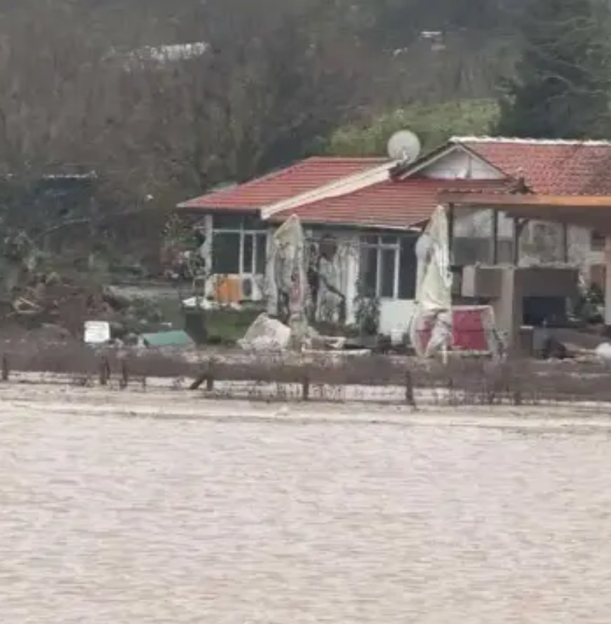 Река Ропотамо вдигна опасно нивото си край с Ново Паничарево