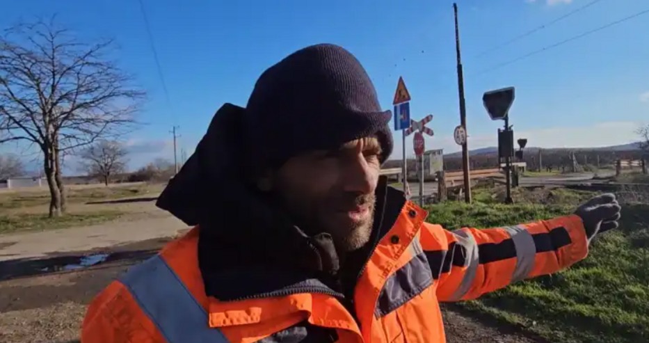 Петел следи какво се случва след фаталния инцидент на жп