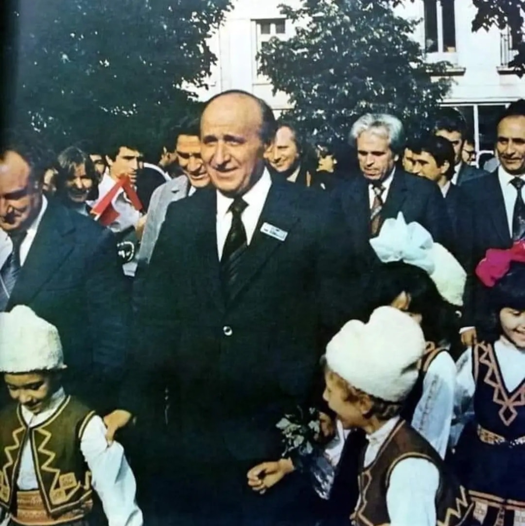 Имало едно време в студена зимна нощ преди много години