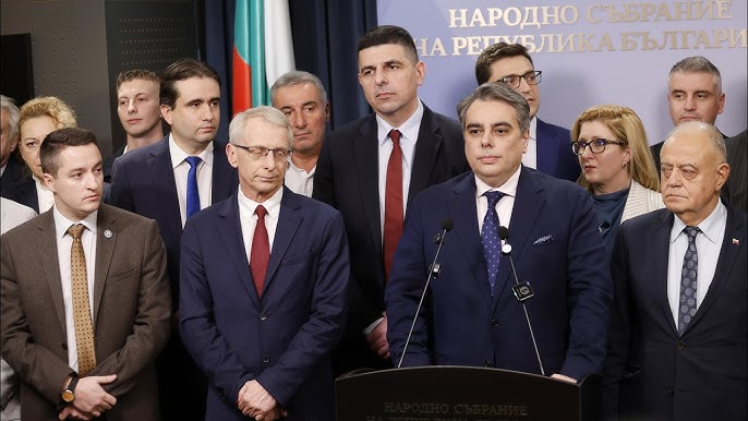 Тази оставка е първата стъпка към това България да стане