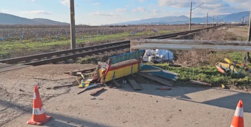 Дете на 2 години и 35 годишната му майка са