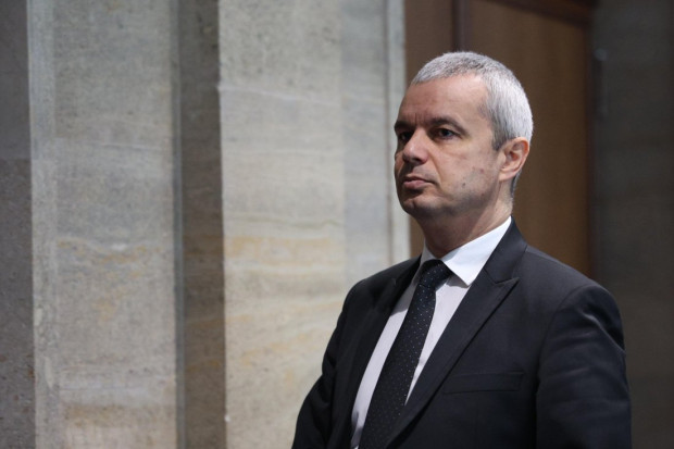 След заличаването на българския лев като официална валута за разплащане