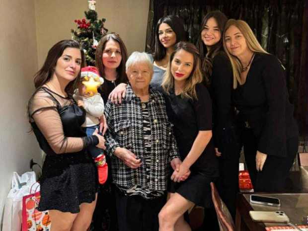 Дъщерята на Жени Живкова – Людмила за пръв път показа