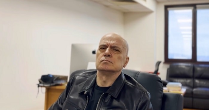 Почина Димитър Пенев Всъщност не е възможно Димитър Пенев да