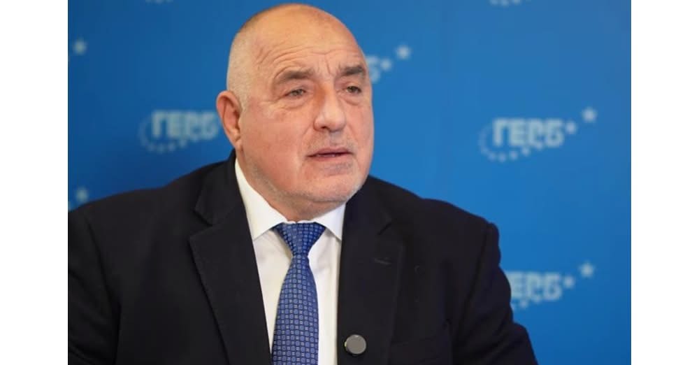 Падането на правителството не е резултат от протестите а от