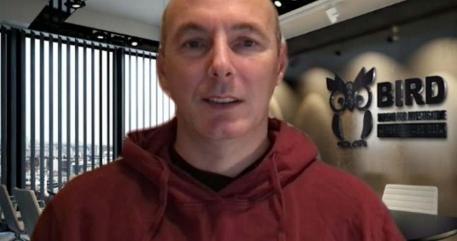 Има не само немарливост но и умишлен теч на информация