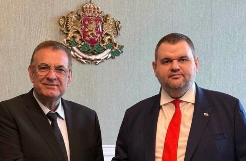 Изненада бившият съпредседател на ДПС Джевдет Чакъров който уж бе