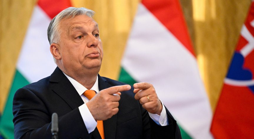 Унгария върна двата конфискувани бронирани банкови автомобила на Украйна в