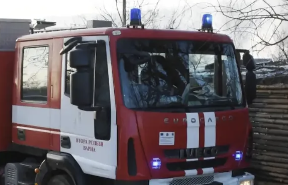 Овъглено тяло е открито след пожара в столичния кв Бъкстон  Огнената