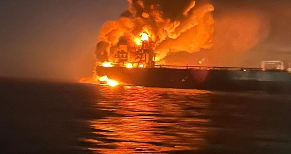 Инцидент във водите край пристанище в Черно море Танкер плаващ