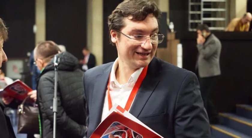 Крум Зарков остава начело на БСП След краха на изборите
