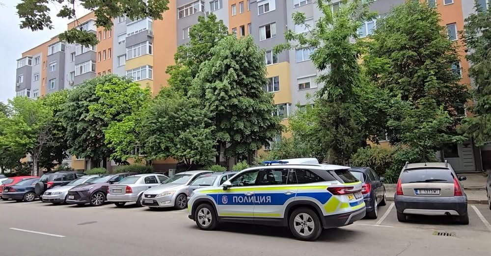 17 годишният младеж който падна от блок в Благоевград вече е