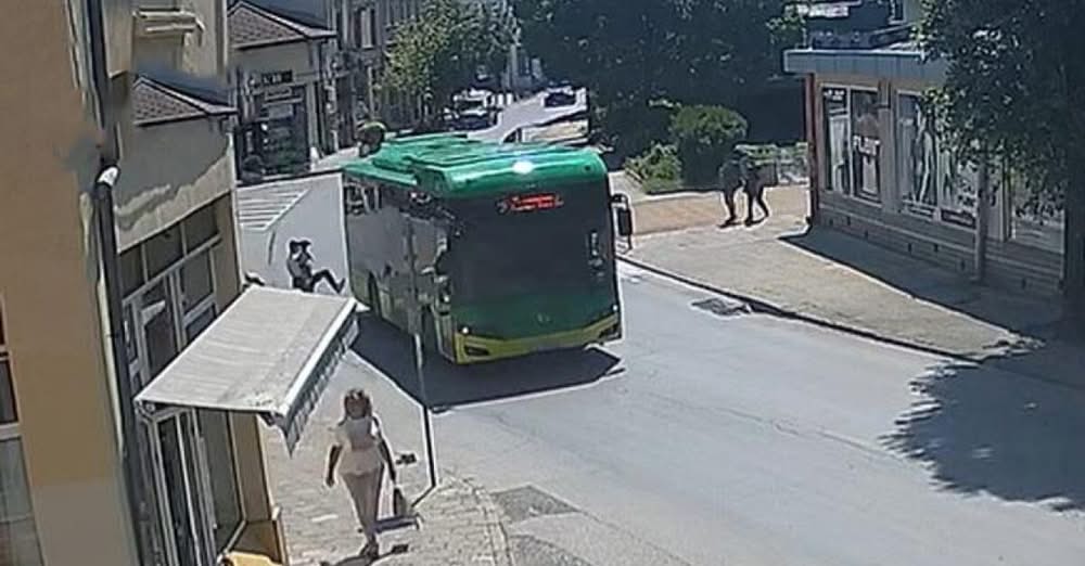Нелепа и опасна ситуаци в Хасково Общинските камери за видеонаблюдение