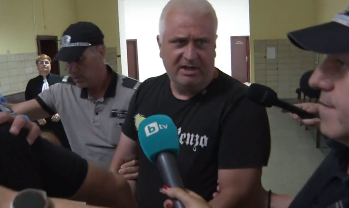 Шофьорът на камиона причинил тежката катастрофа с три жертви на